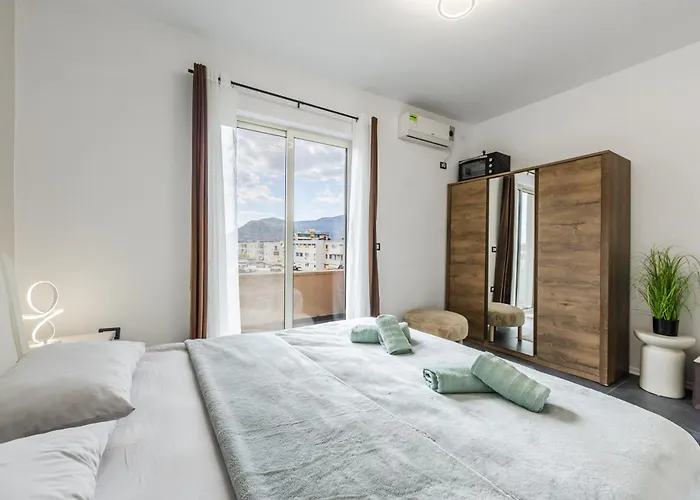 公寓 Modern With Scenic Views & Earthy Vibes By Pikhost Shkodër