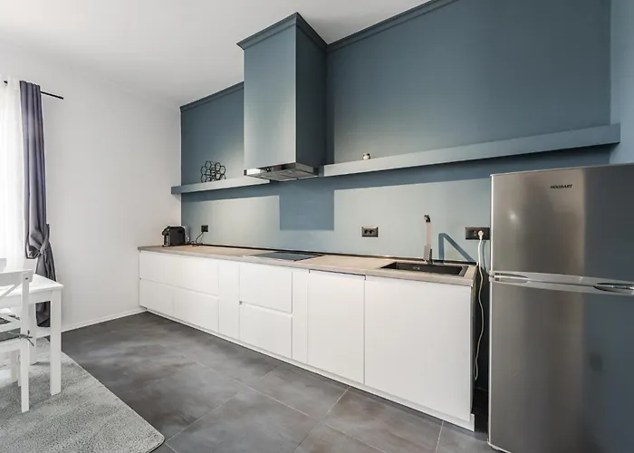 Modern With Scenic Views & Earthy Vibes By Pikhost * Shkodër