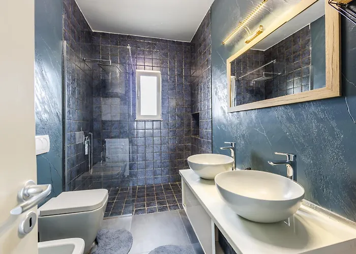 公寓 Modern With Scenic Views & Earthy Vibes By Pikhost *