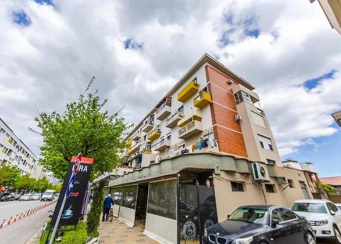 Modern With Scenic Views & Earthy Vibes By Pikhost *