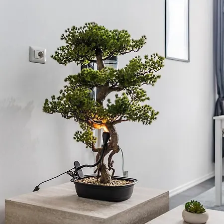 Modern With Scenic Views & Earthy Vibes By Pikhost Appartamento